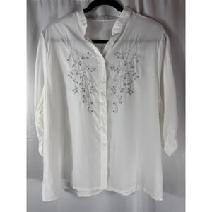 White Embroidered‎ Button Down Top 3/4 Sleeve Mandarin Collar Grandmacore Medium